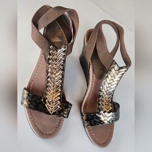 New York Transit Brown and Gold Wedge Sandals